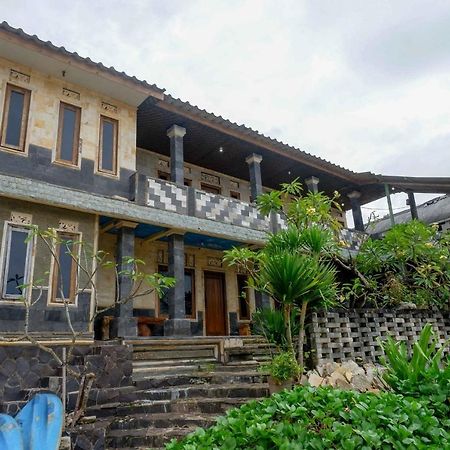 Hotel Kampoeng Drini Redpartner Brono 외부 사진