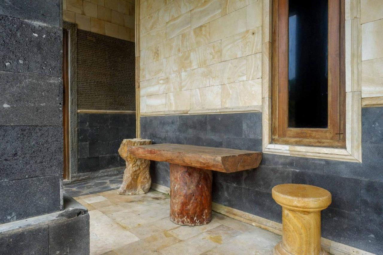 Hotel Kampoeng Drini Redpartner Brono 외부 사진
